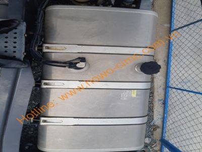 Thùng dầu xe đầu kéo Hongyan