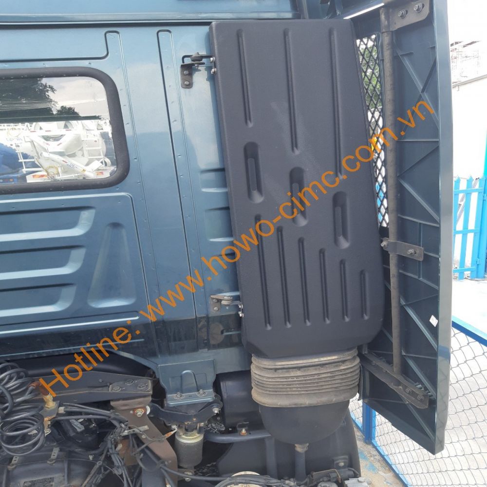 Ống hút gió sau cabin xe đầu kéo hongyan