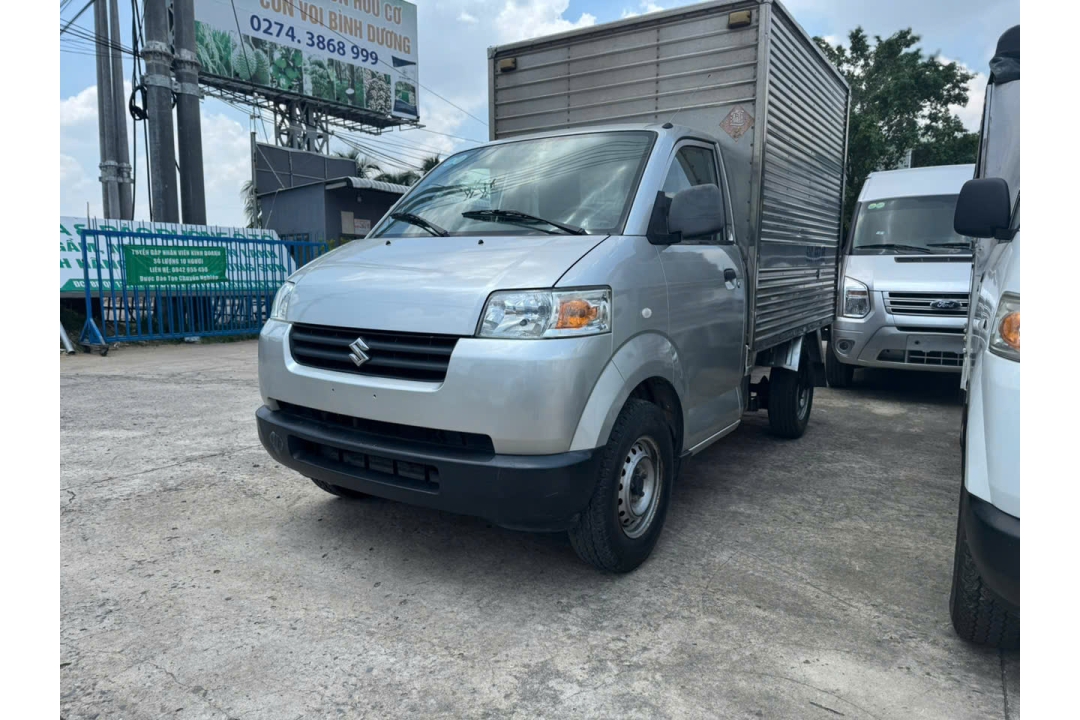 Xe tải suzuki thùng kín