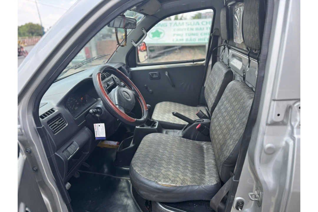 Xe tải suzuki thùng kín