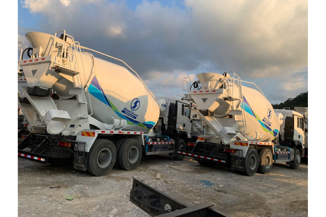 Xe trộn bê tông shacman 10 khối