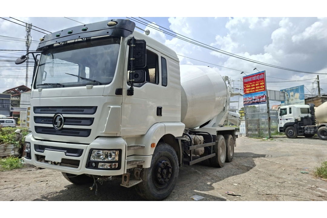 Xe trộn bê tông shacman cũ 2016 bồ 10 khối