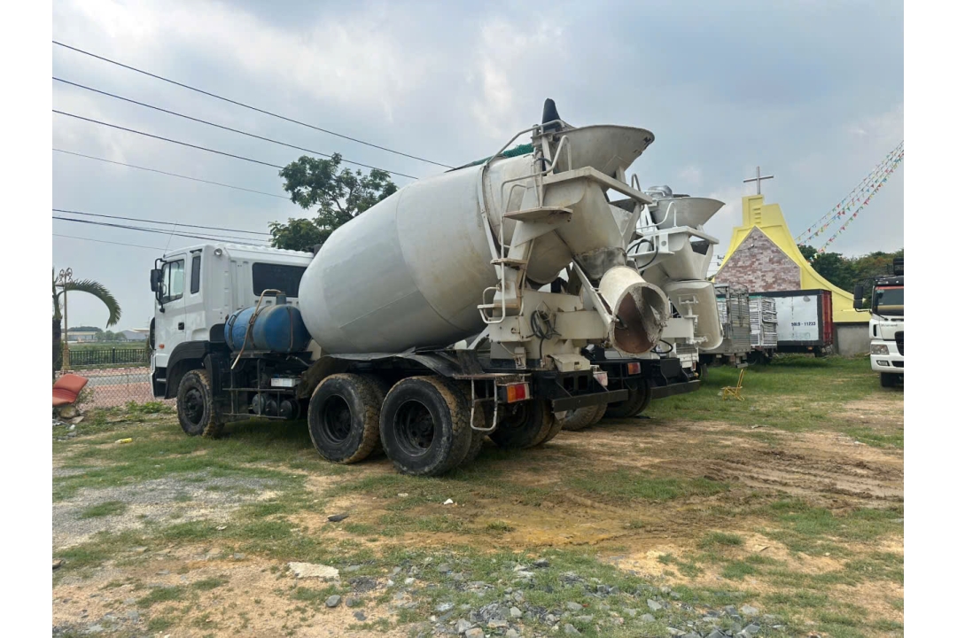Xe trộn bê tông Hyundai HD270 cũ, đời 2010, 2015