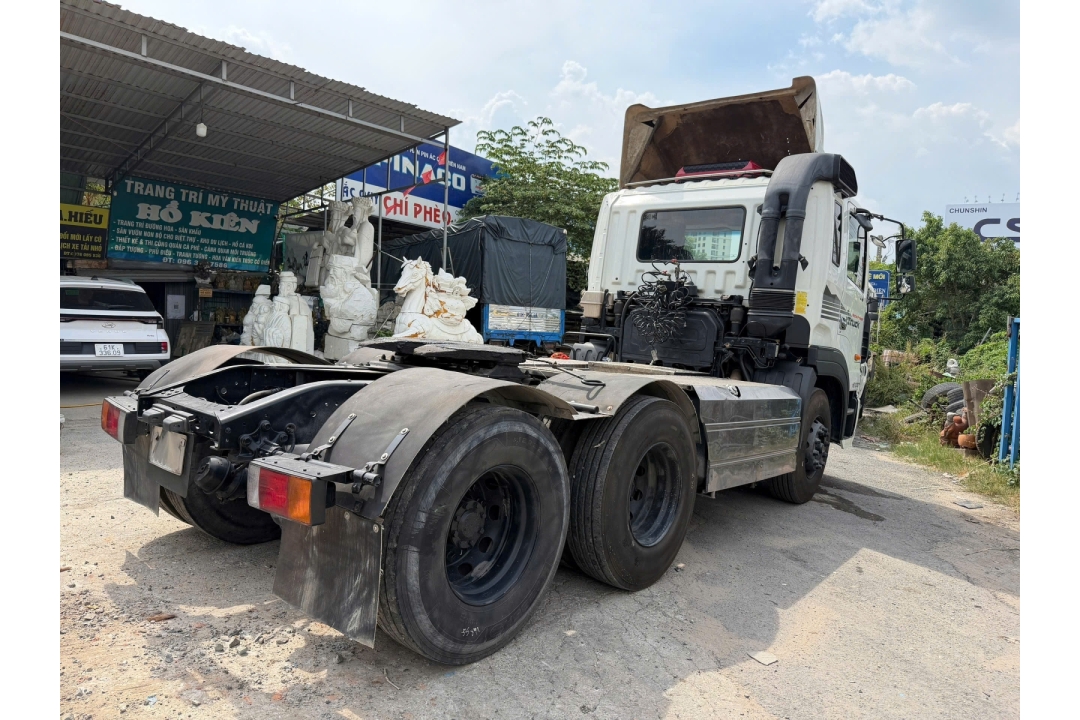 Xe đầu kéo Hd1000 đời 2021